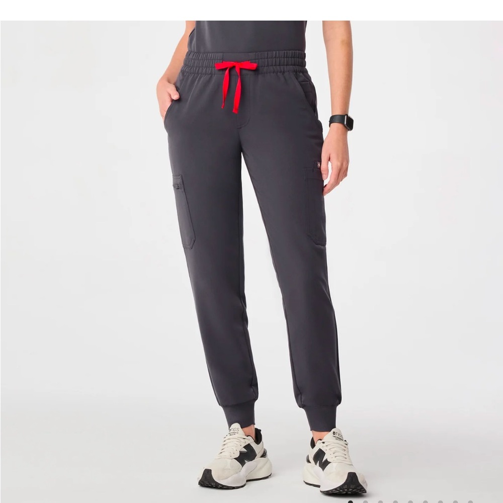 Figs Scrub Pants BRAND NEW
Still in original packaging